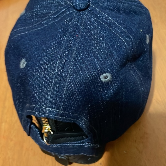 Hat - Picture 3 of 4